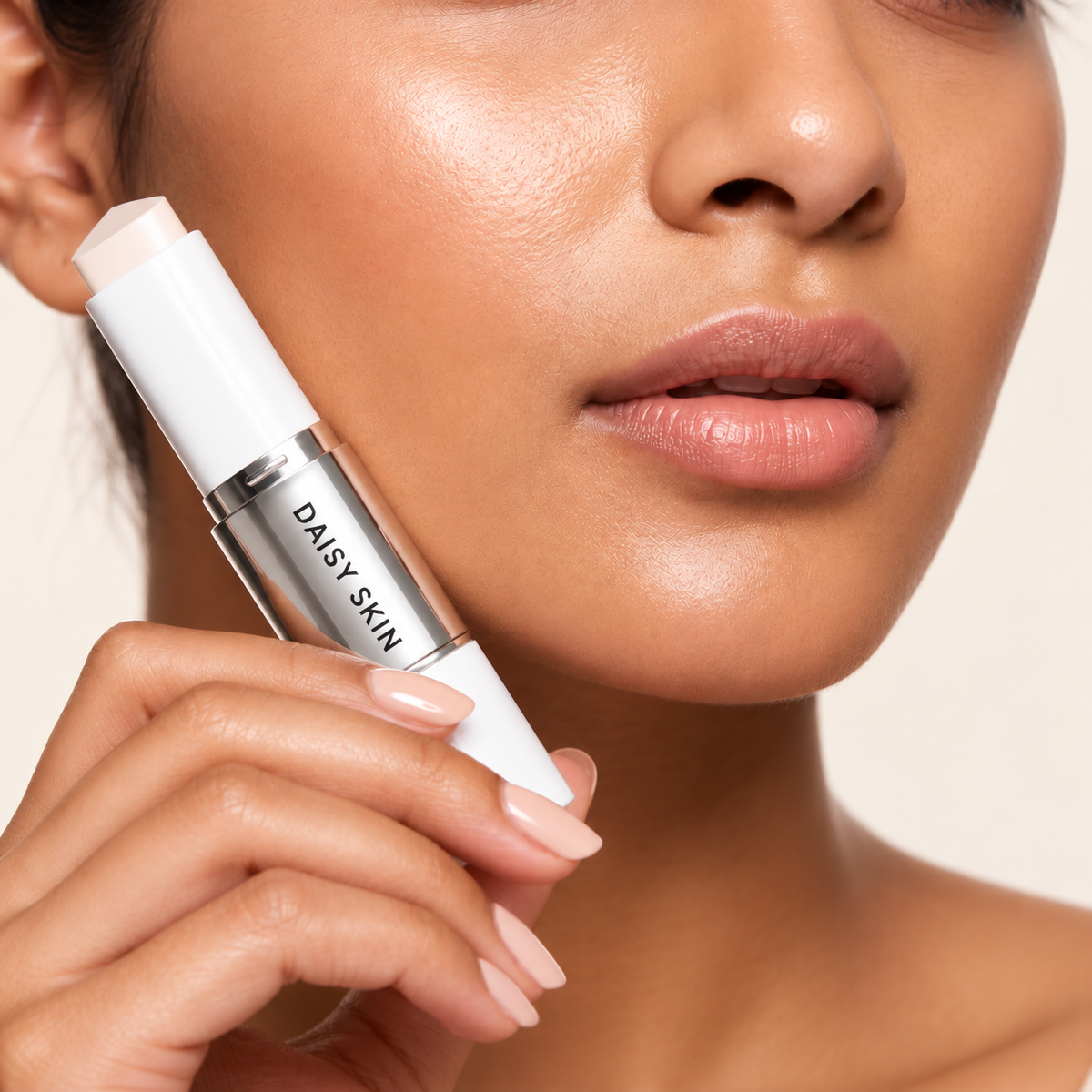 COLOR CHANGING FOUNDATION STICK